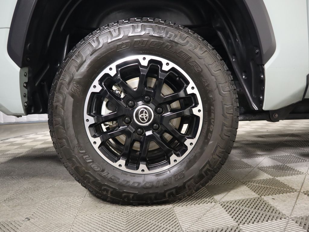 2022 Toyota Tundra SR5 32