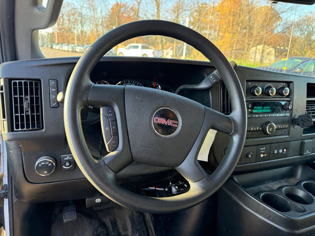 2020 GMC Savana 2500 Work Van 11