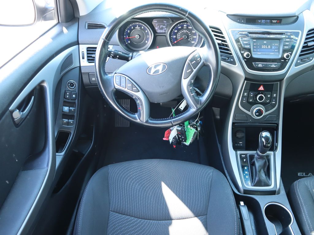 Thumbnail: 2015 Hyundai Elantra - 6
