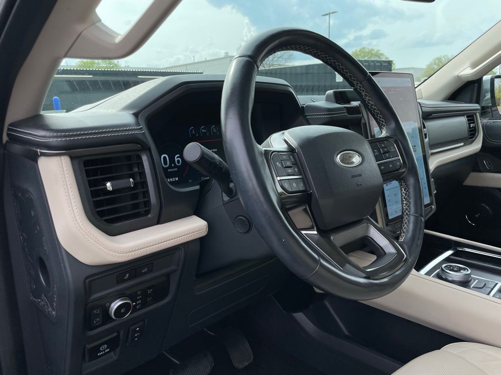 Thumbnail: 2023 Ford Expedition - 27