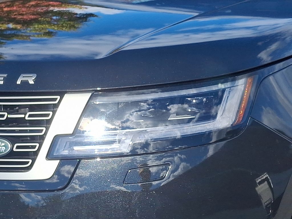 Thumbnail: 2023 Land Rover Range Rover - 9