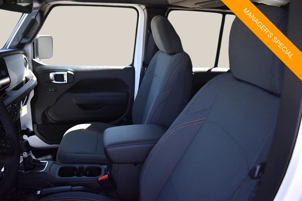 New Car 2025 Jeep Gladiator  Sport S For Sale Under $60,000 In Austin, Texas