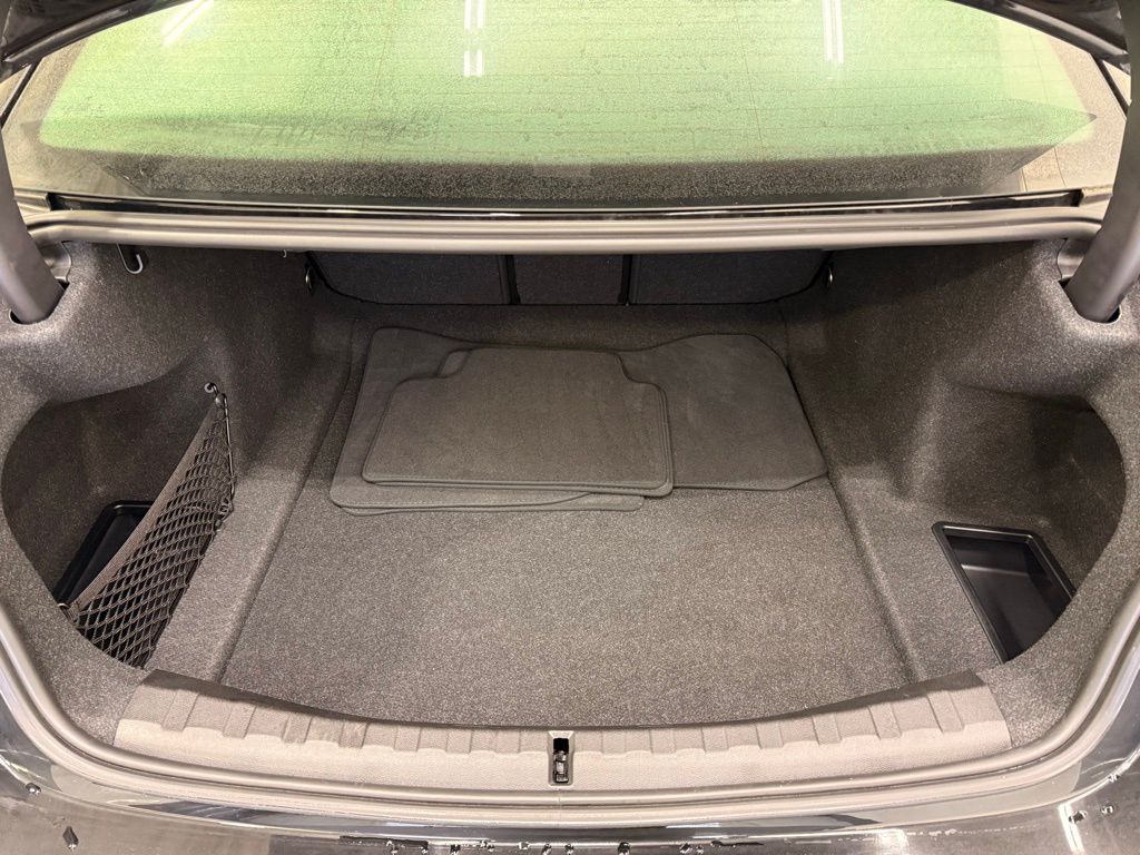 Thumbnail: 2023 BMW 3 Series - 23