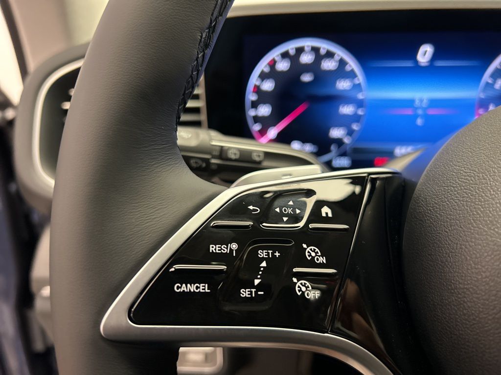 Thumbnail: 2025 Mercedes-Benz GLE - 14