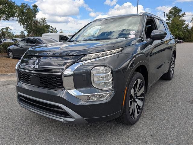 Used 2025 Mitsubishi Outlander SUV