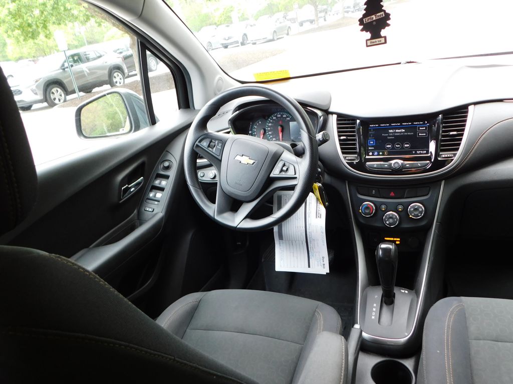Thumbnail: 2019 Chevrolet Trax - 6