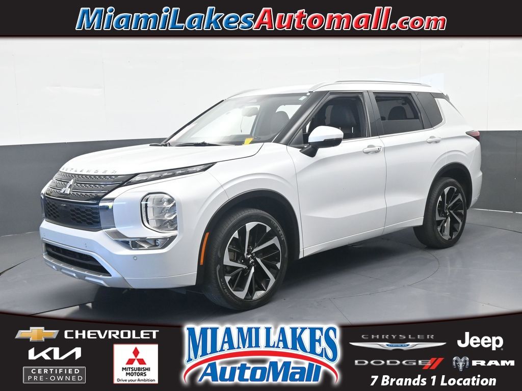 White 2024 Mitsubishi Outlander SUV / Crossover Front-Wheel Drive Continuously Variable Transmission