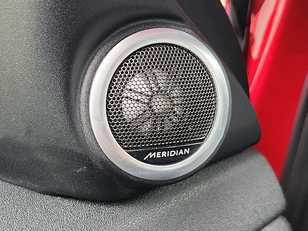 Thumbnail: 2020 Land Rover Range Rover Evoque - 23