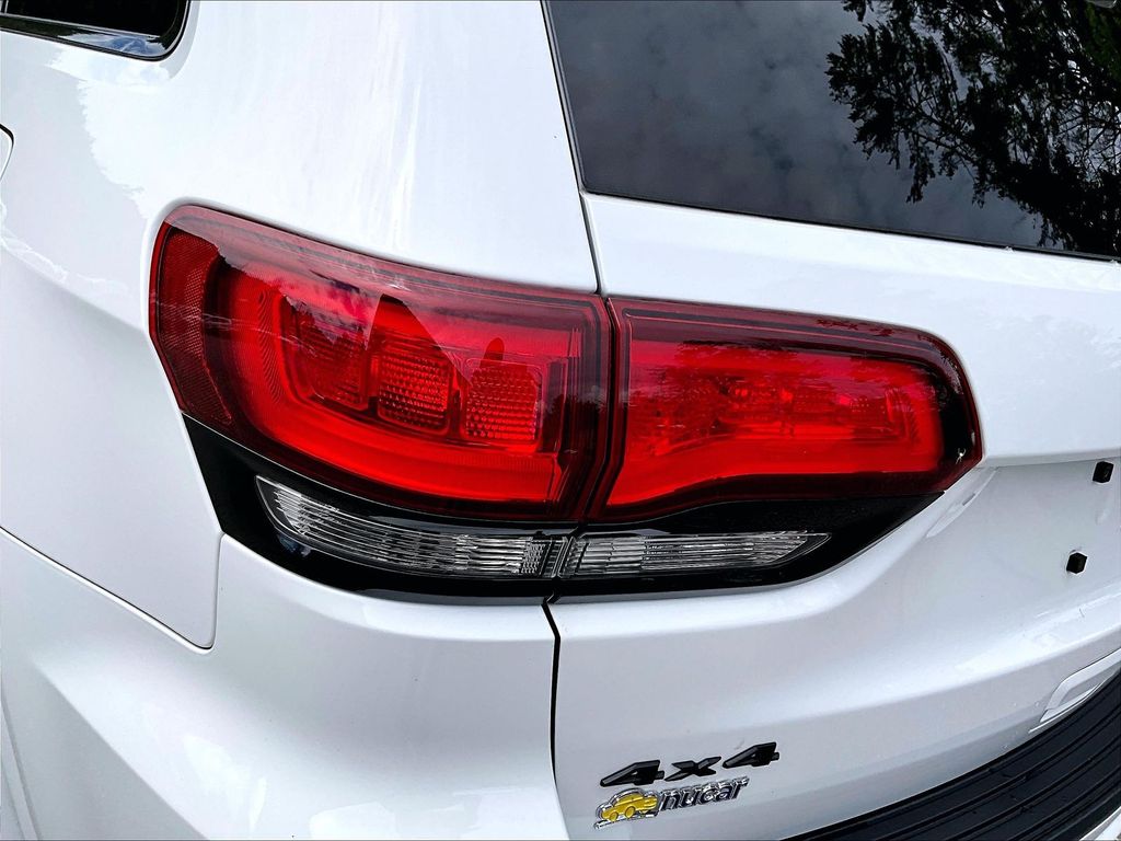 2019 Jeep Grand Cherokee — photo 33