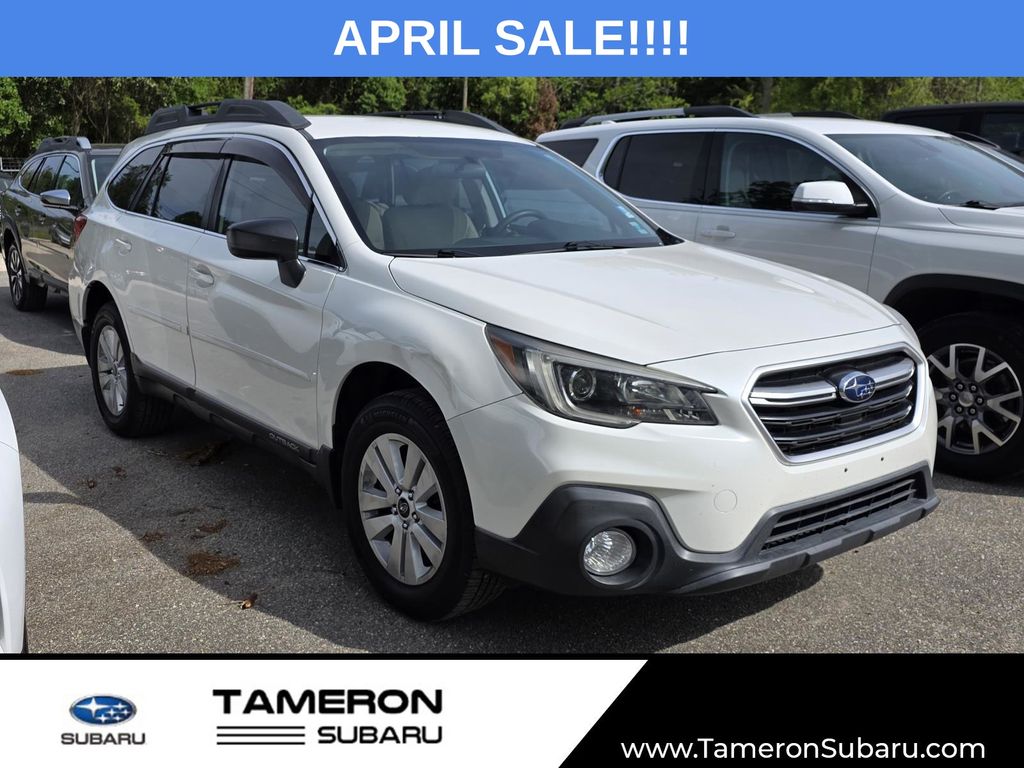 White 2018 Subaru Outback 2.5i AWD Wagon All-Wheel Drive Continuously Variable Transmission