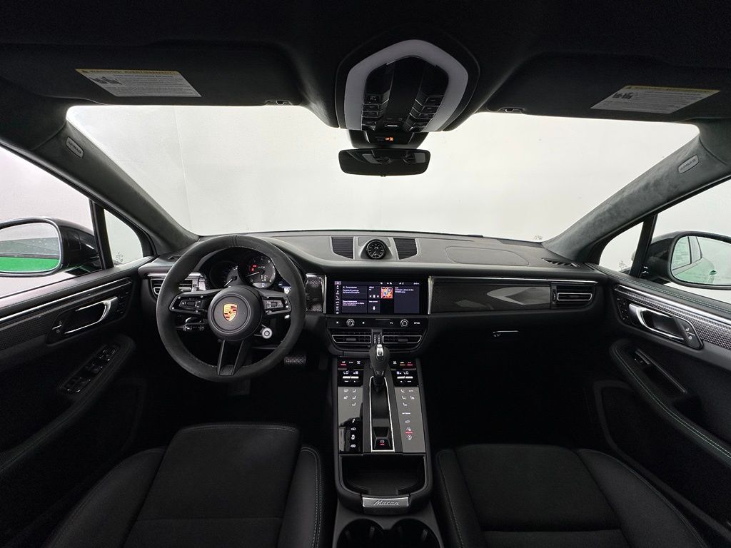 Thumbnail: 2026 Porsche Macan - 6
