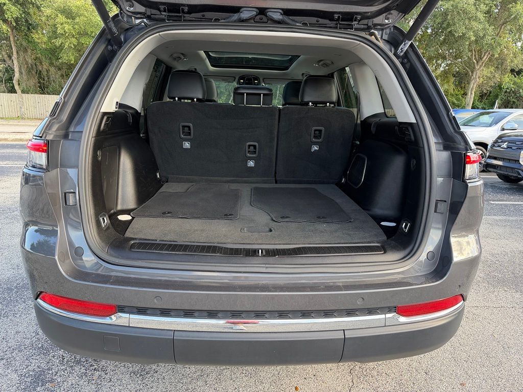 Used 2024 Jeep Grand Cherokee SUV
