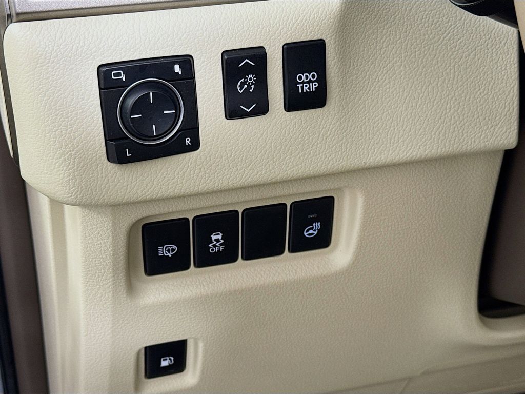Thumbnail: 2015 Lexus GX - 10