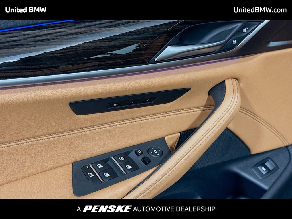 Thumbnail: 2023 BMW 5 Series - 3