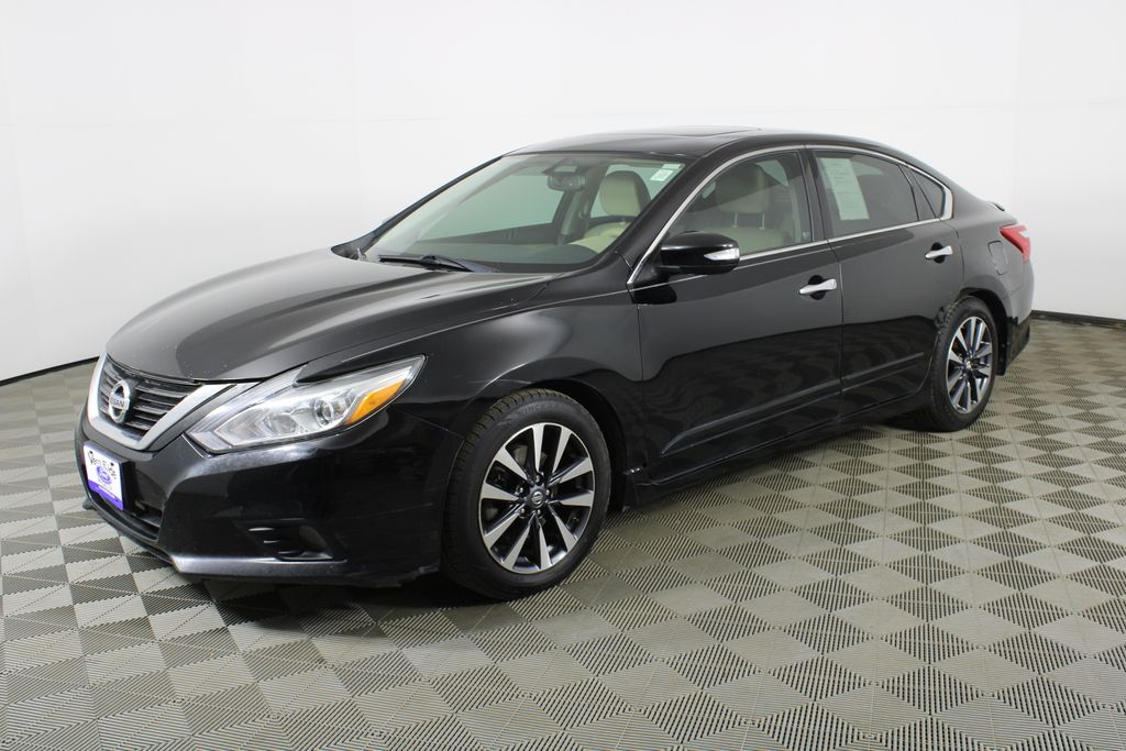 Used 2016 Nissan Altima for sale in 