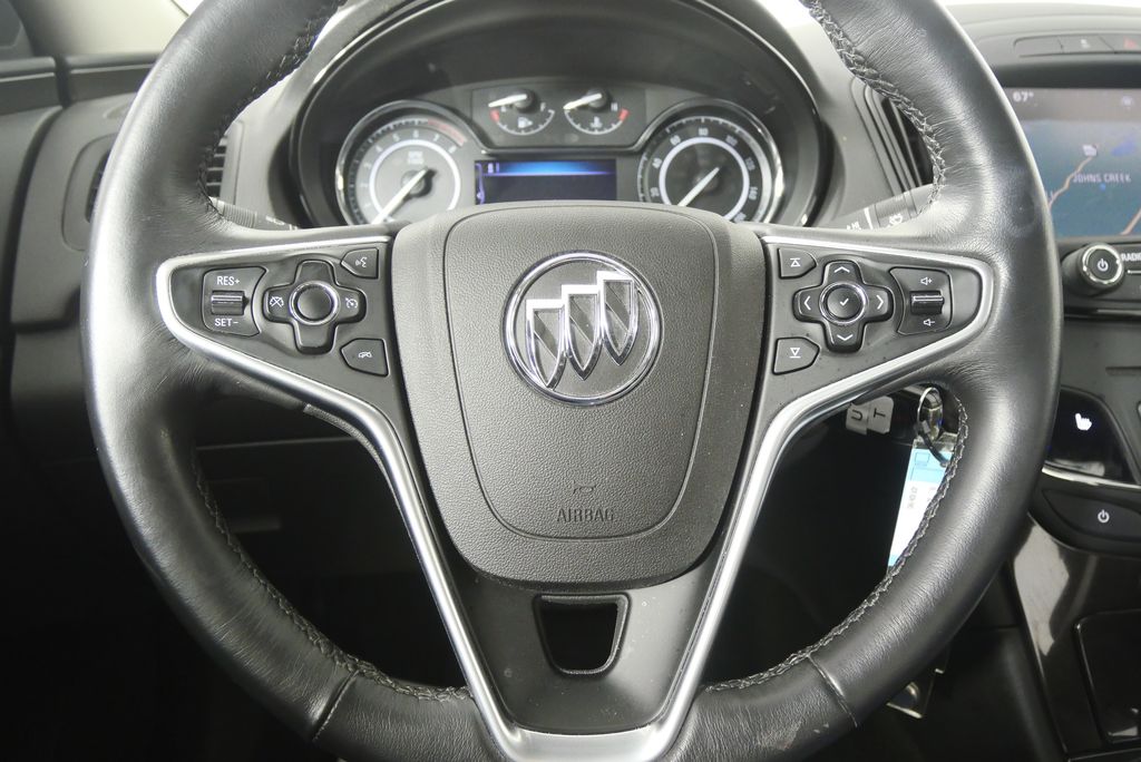Thumbnail: 2015 Buick Regal - 20