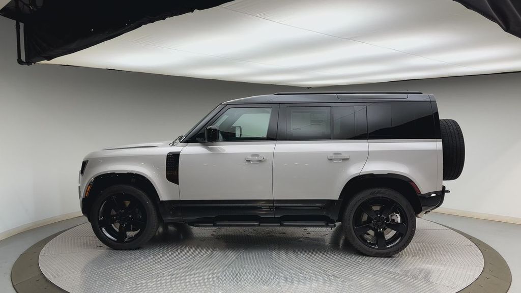 Thumbnail: 2026 Land Rover Defender - 5