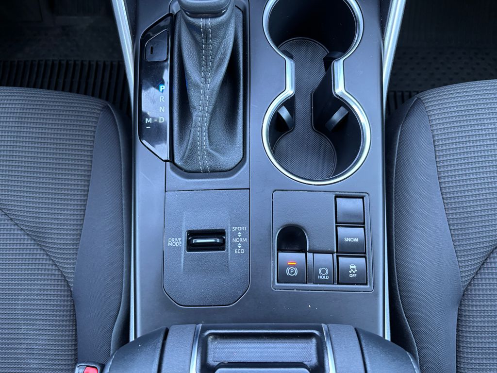 2023 Toyota Highlander L 18