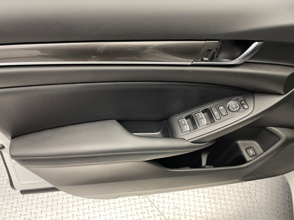 2022 Honda Accord Sport 9