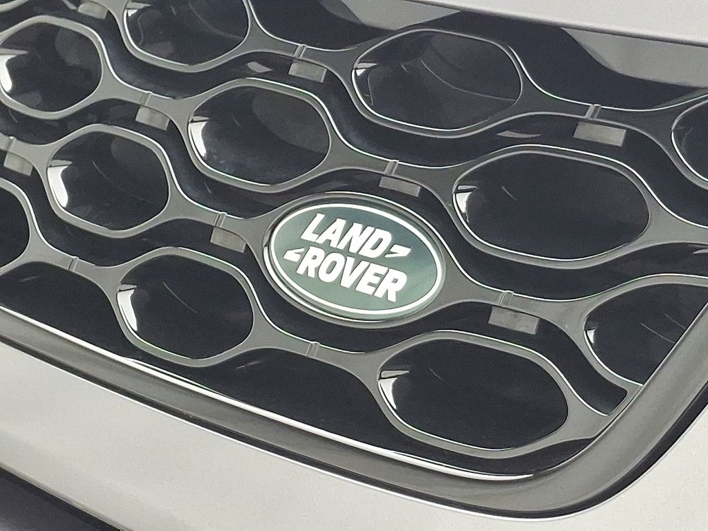 Thumbnail: 2025 Land Rover Discovery Sport - 31