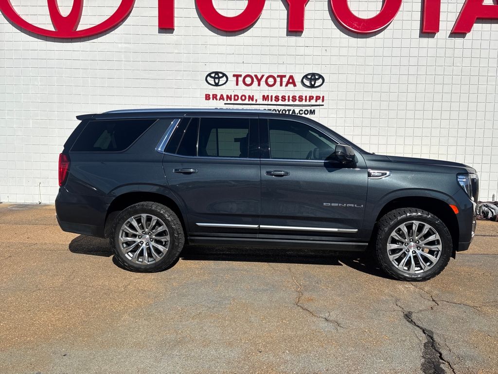 2022 GMC Yukon Denali's photo