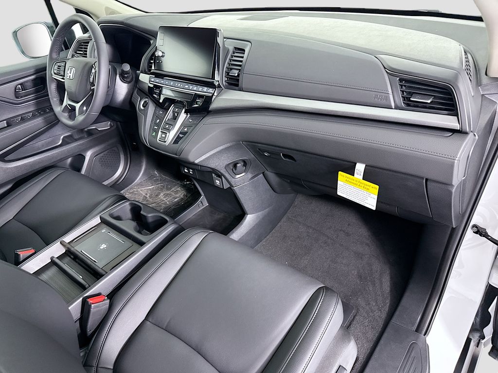 Thumbnail: 2026 Honda Odyssey - 17