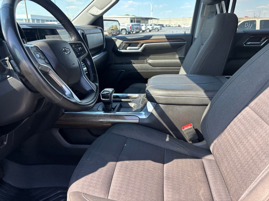 Used Car 2024 Chevrolet Silverado 1500  Lt Trail Boss For Sale Under $50,000 In Austin, Texas