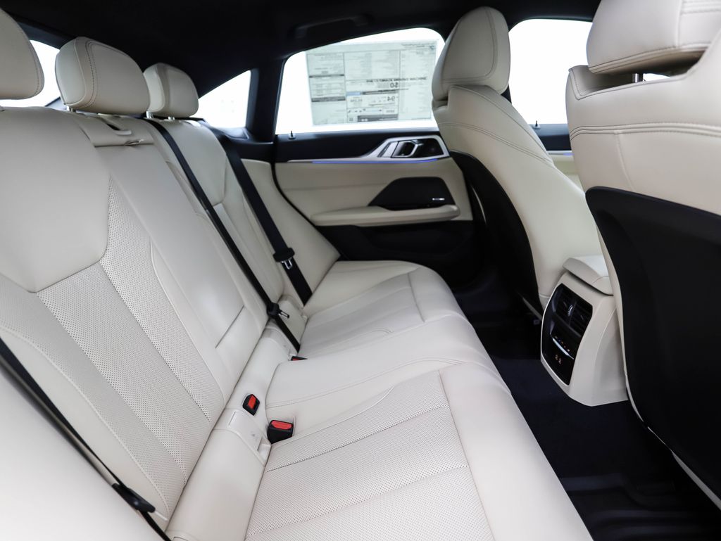 2025 BMW i4 xDrive40 23