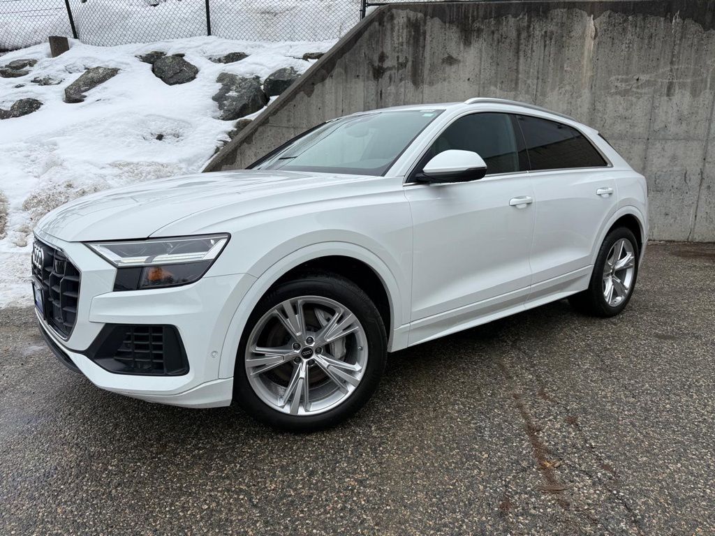 2022 Audi Q8 quattro Premium Plus 55 TFSI