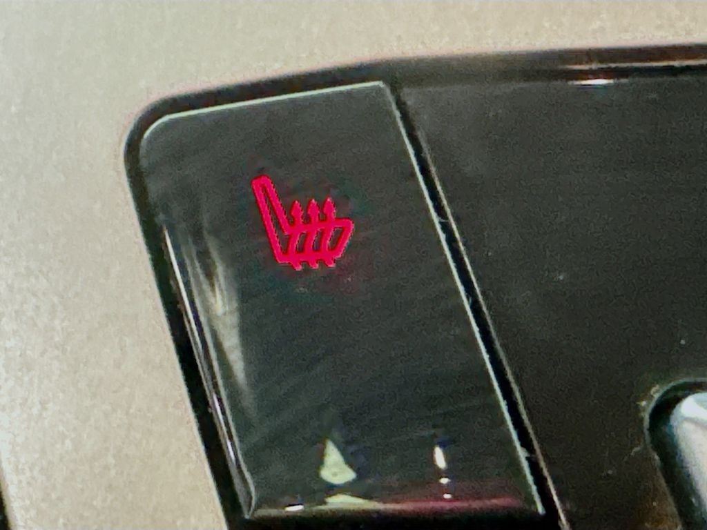 Used Car 2022 Ford Explorer  Xlt For Sale Under $30,000 In Austin, Texas