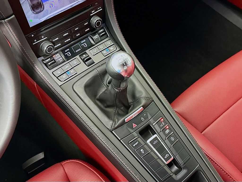 Thumbnail: 2022 Porsche 718 Boxster - 16