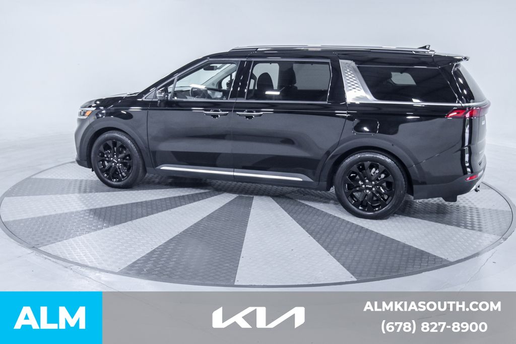 2024 Kia Carnival SX Prestige photo 3