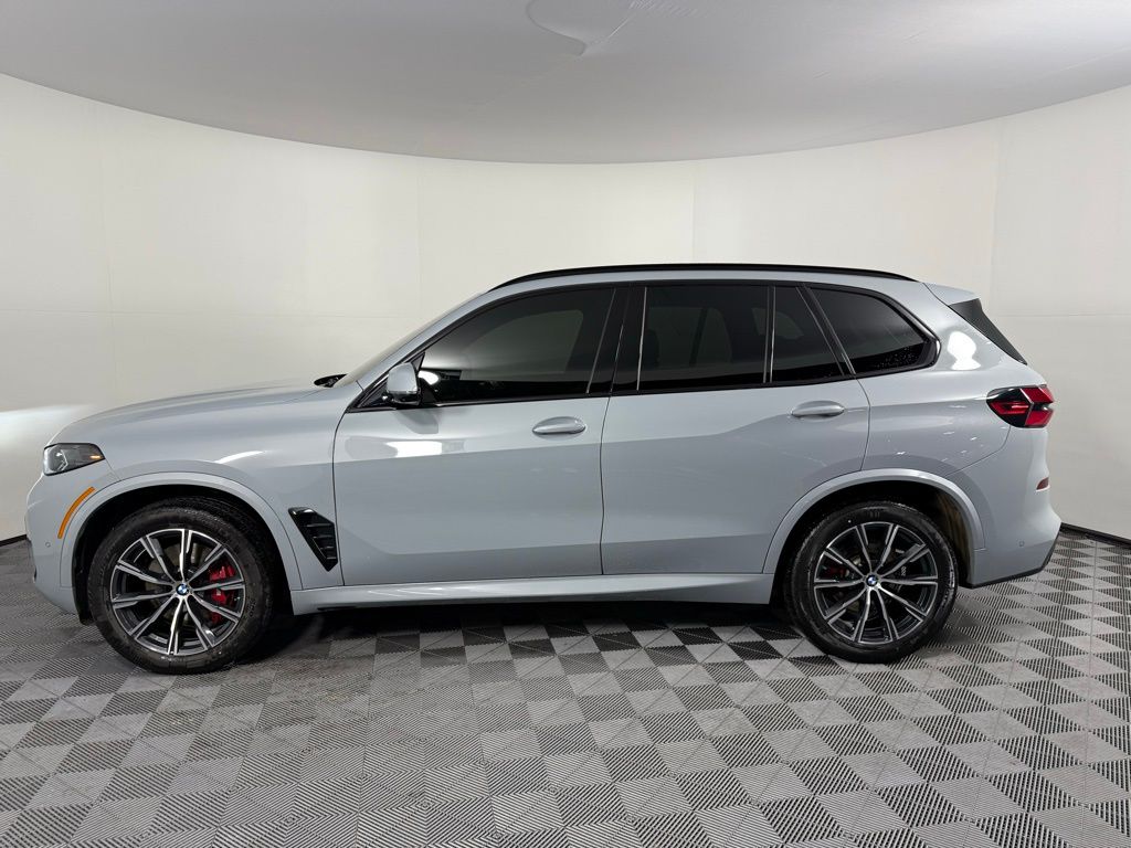 Thumbnail: 2024 BMW X5 - 8