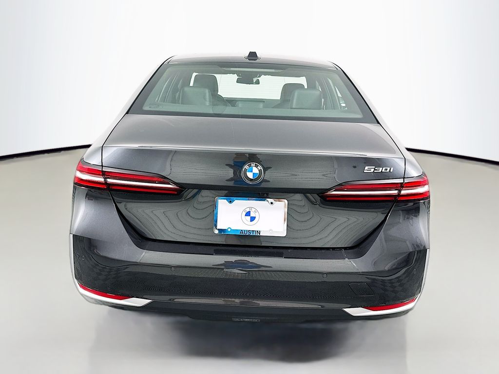 Thumbnail: 2024 BMW 5 Series - 6