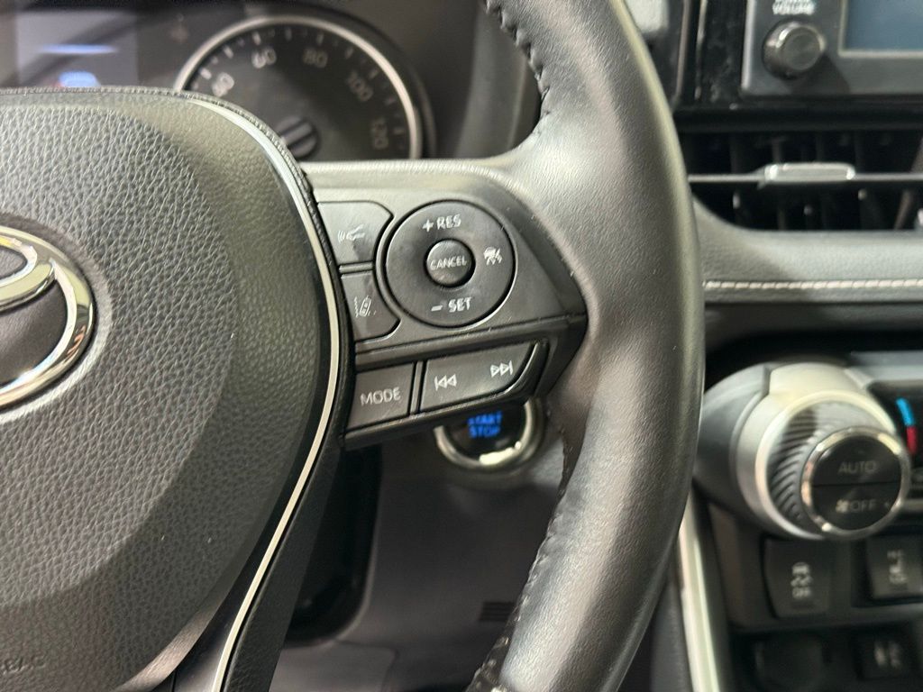 Thumbnail: 2019 Toyota RAV4 - 26