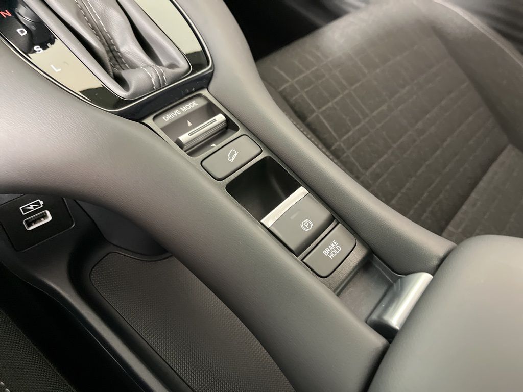 Thumbnail: 2023 Honda HR-V - 32