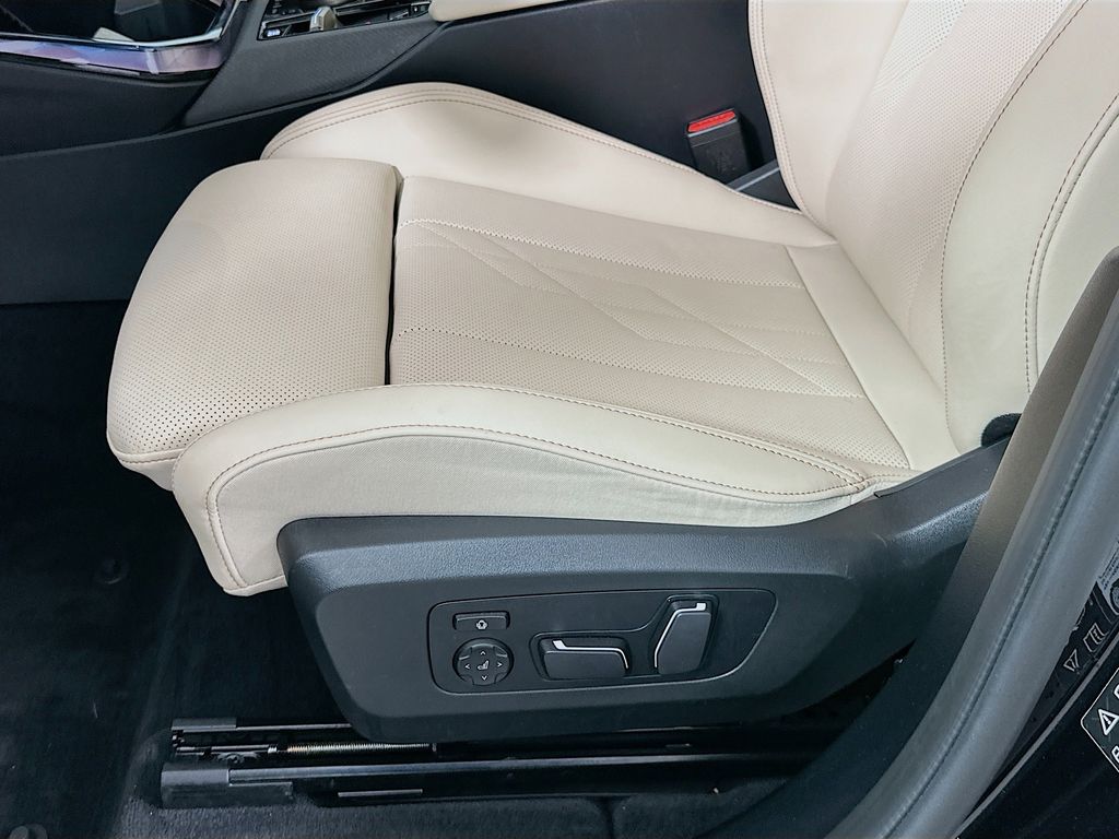 Thumbnail: 2025 BMW X3 - 19