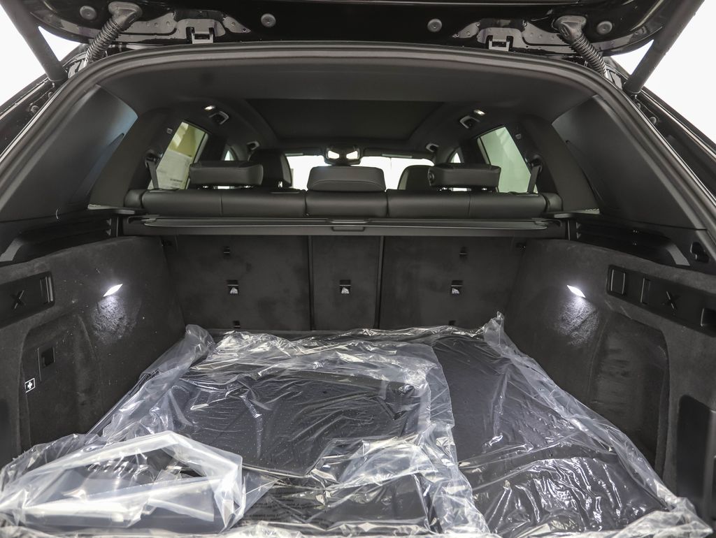 Thumbnail: 2026 BMW X5 - 24