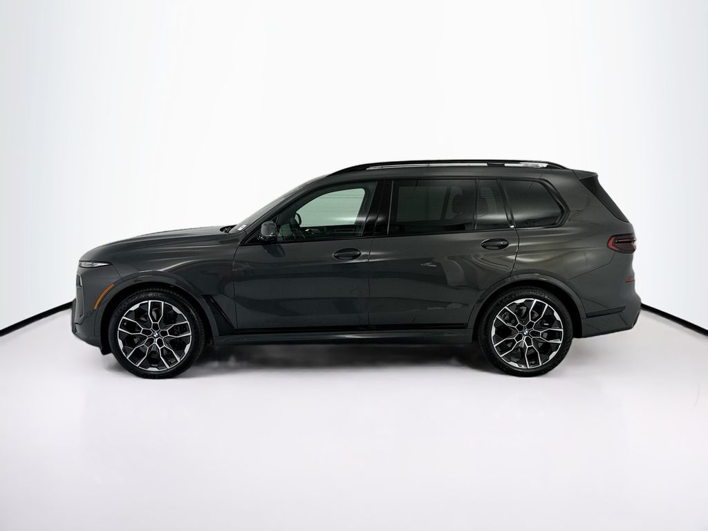 Thumbnail: 2027 BMW X7 - 8