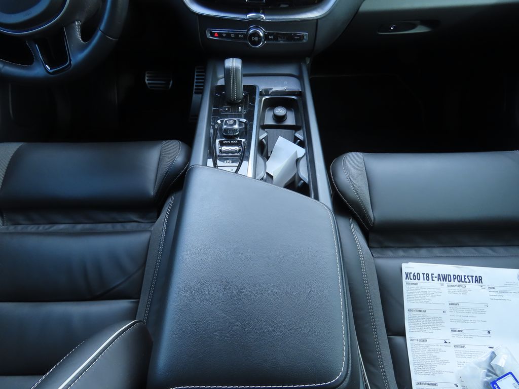 Thumbnail: 2020 Volvo XC60 - 8