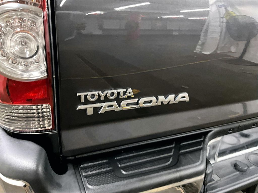 2013 Toyota Tacoma — photo 26