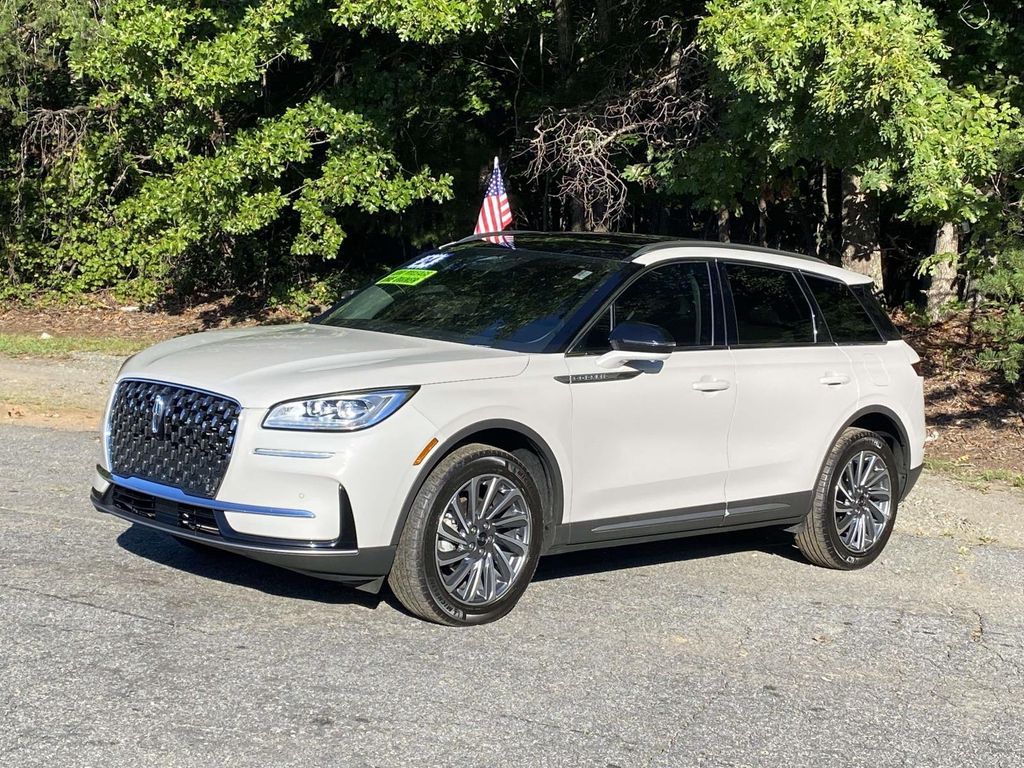 Ceramic Pearl Metallic Tri-Coat 2024 Lincoln Corsair SUV / Crossover Front-Wheel Drive 8-Speed Automatic