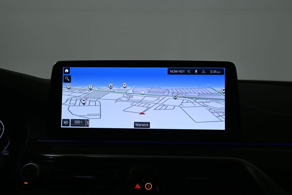 Thumbnail: 2023 BMW 5 Series - 22