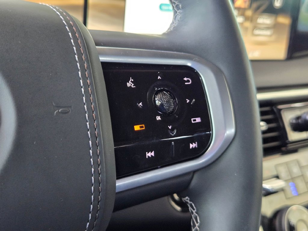 Used 2025 Nissan Armada SUV