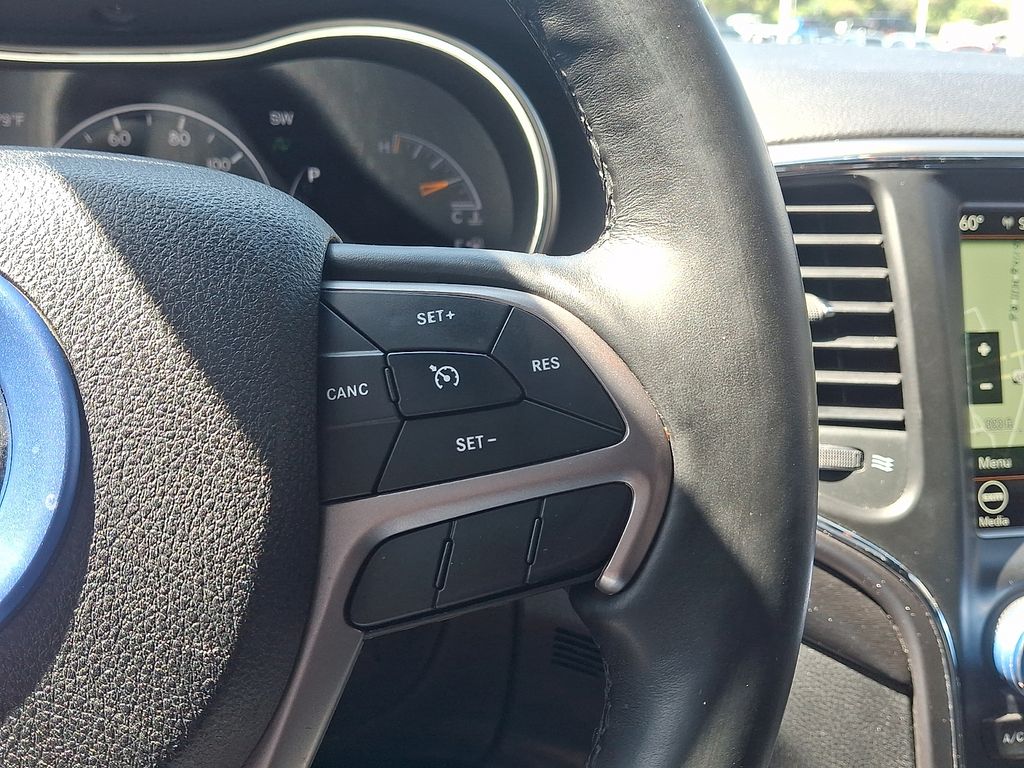 Thumbnail: 2018 Jeep Grand Cherokee - 23