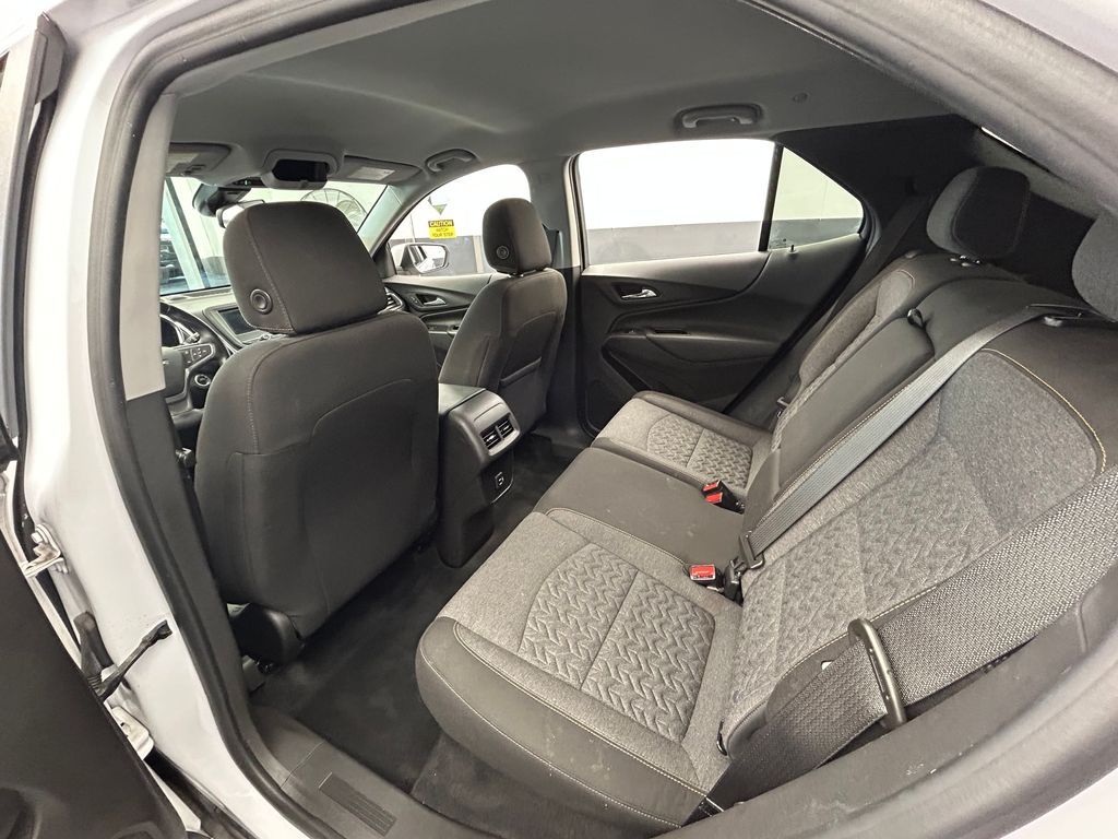 Used 2022 Iridescent Pearl Tricoat Chevrolet LT image 31