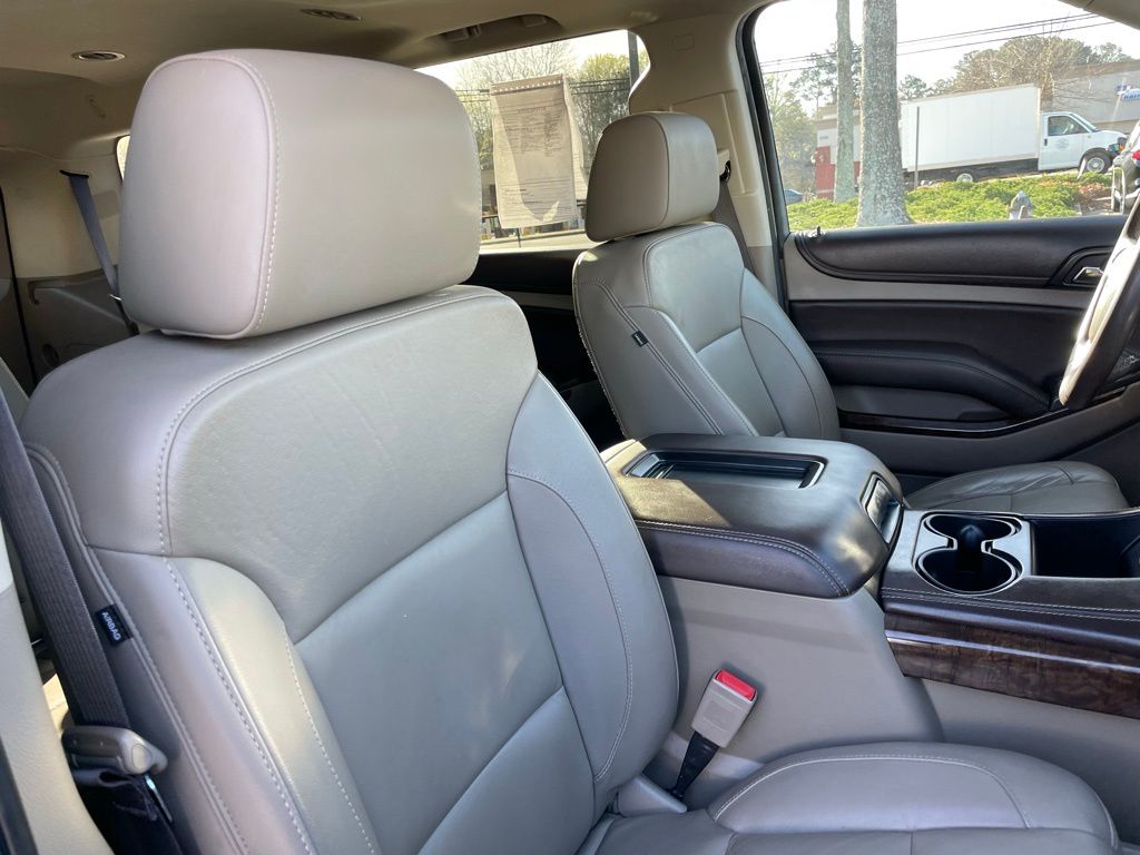 Thumbnail: 2018 Chevrolet Tahoe - 32