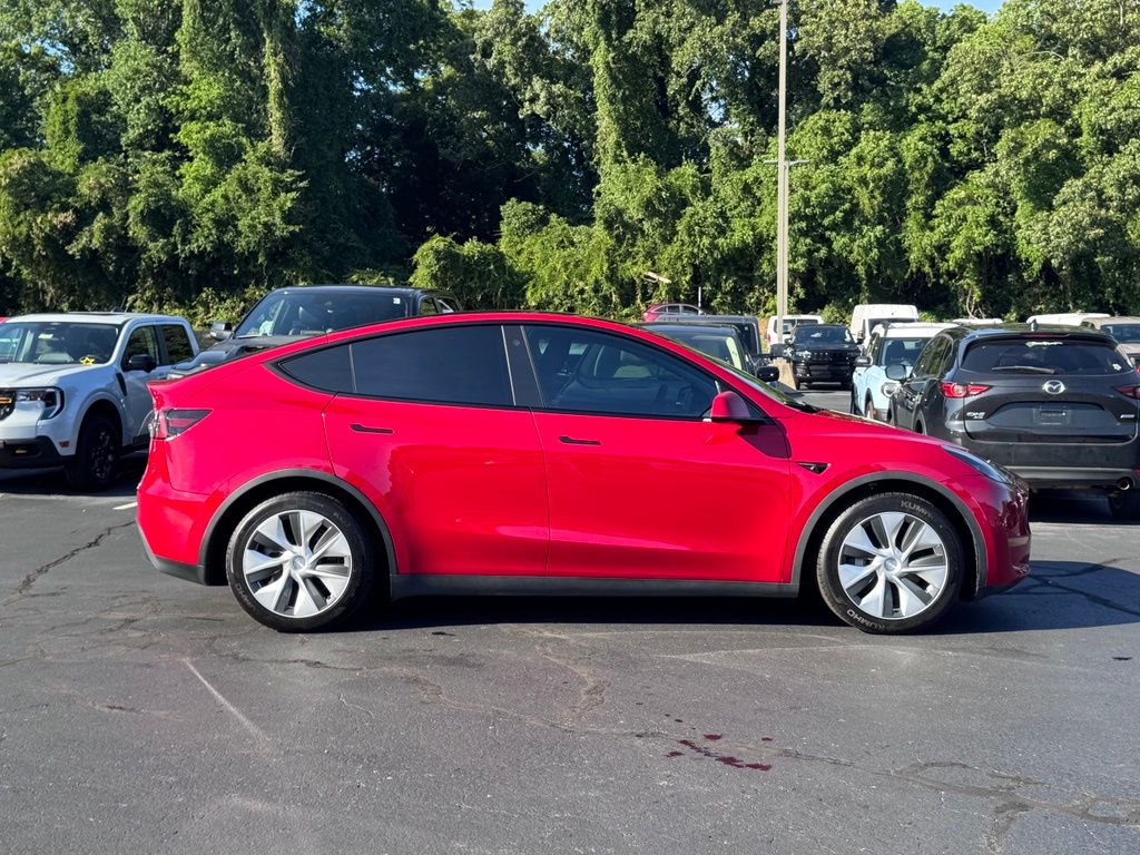 TeslaModel Y4