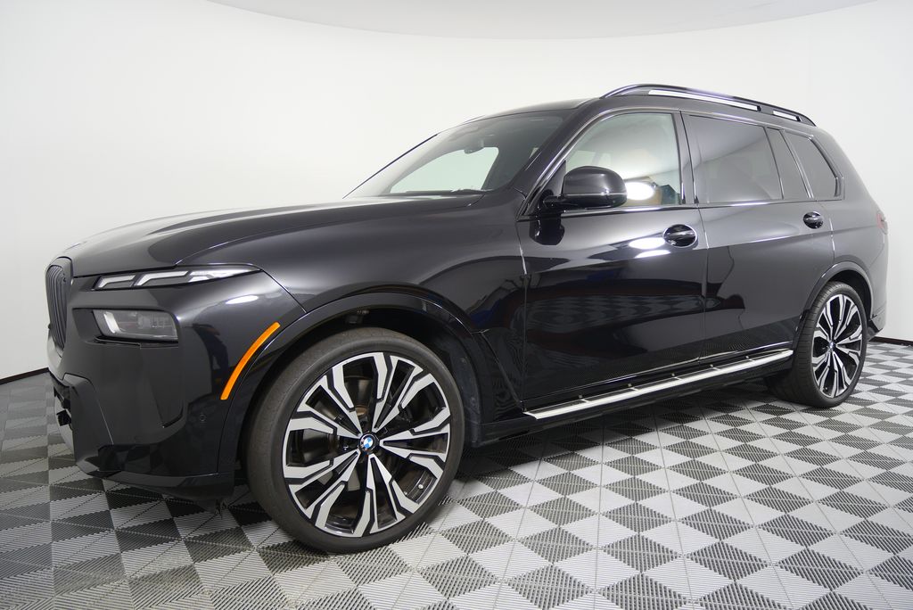 Thumbnail: 2023 BMW X7 - 8