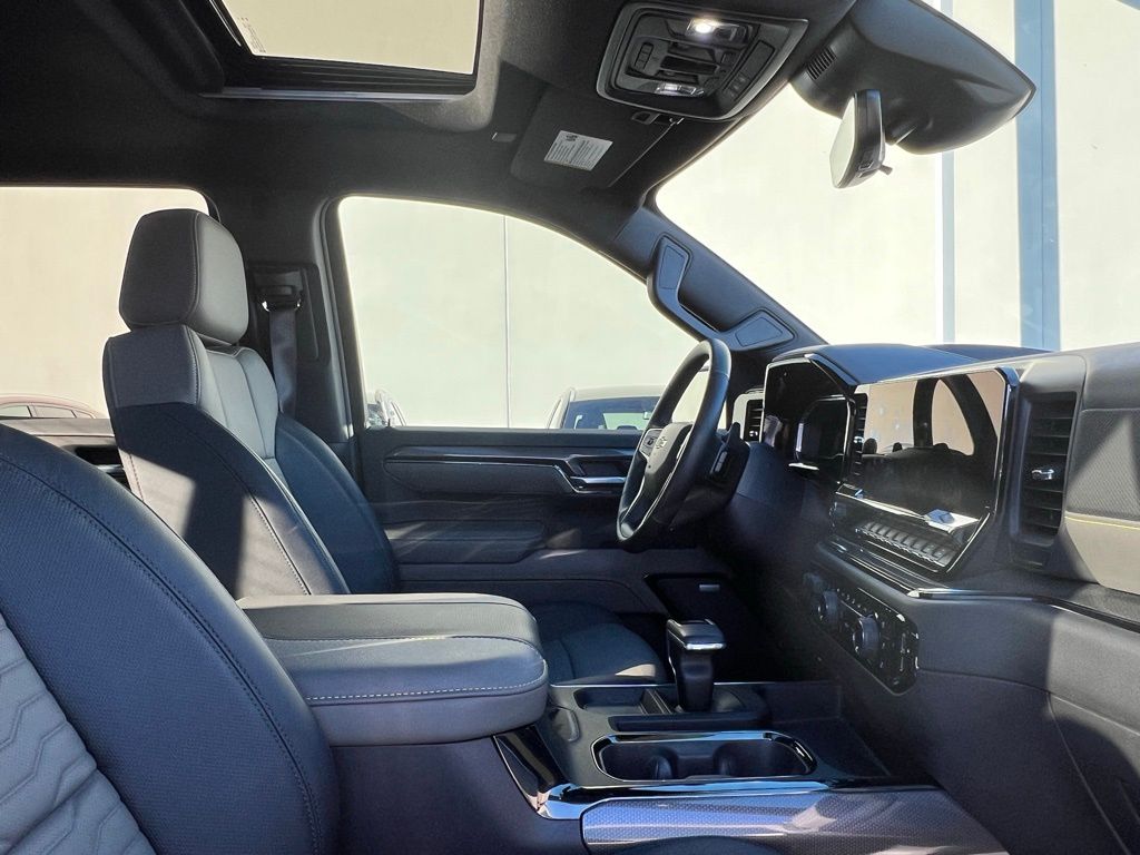 Thumbnail: 2024 Chevrolet Silverado 1500 - 7